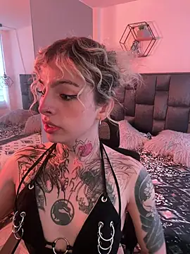 Snapshot of Bonnie_vega chatting on 04/18/26, 08:42 Bonnie vega online show from 04/18/26, 08:42