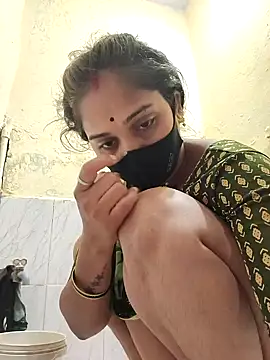 Hi Radhika online show from 02/13/25, 01:50