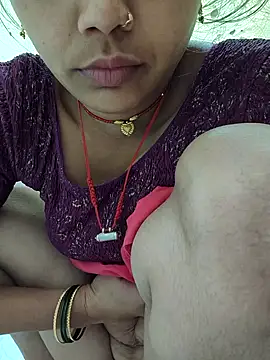 Hi Radhika online show from 02/17/25, 01:47