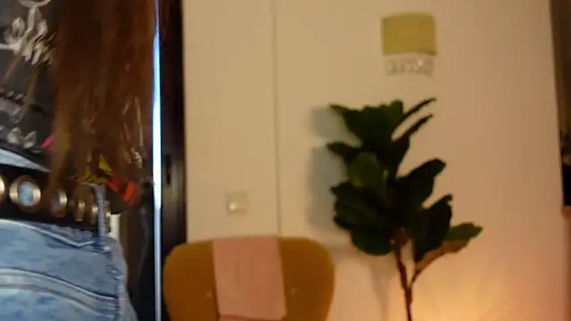 NinaCrystal1 online show from 04/05/26, 05:26