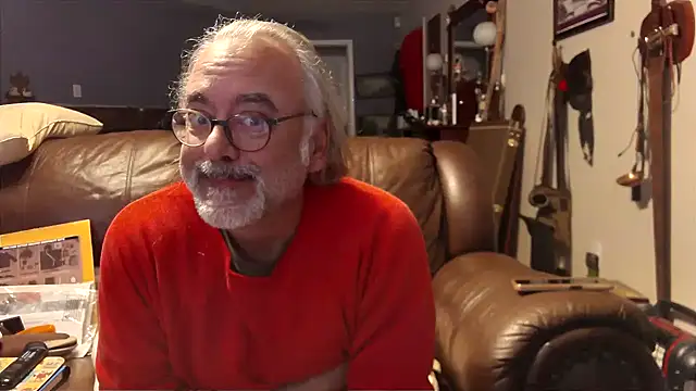 PincheDave4u online show from 12/26/24, 04:58