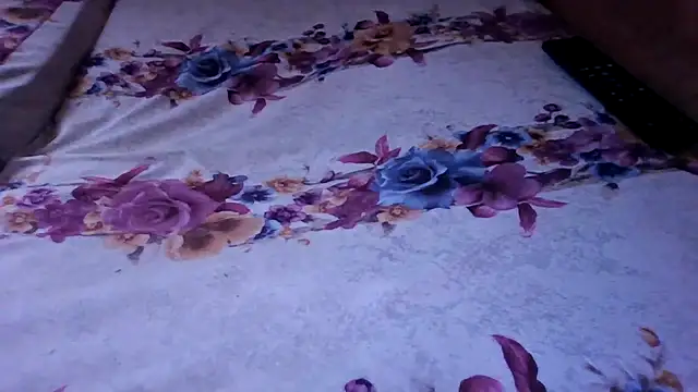 Snapshot of samihway chatting on 11/17/25, 04:35 samihway online show from 11/17/25, 04:35