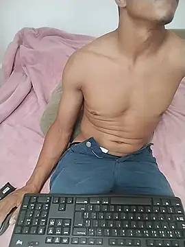 Snapshot of Piroca_doce18 chatting on 03/17/26, 03:15 Piroca doce18 online show from 03/17/26, 03:15