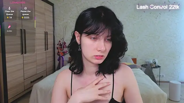 JulisSweet online show from 04/13/26, 06:30