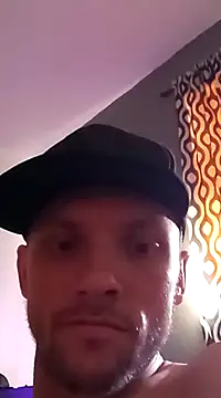 Snapshot of scrachnsniff chatting on 02/04/25, 08:38 scrachnsniff online show from 02/04/25, 08:38