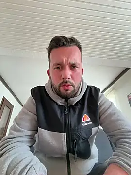 FUXI1995 online show from 03/20/26, 09:47