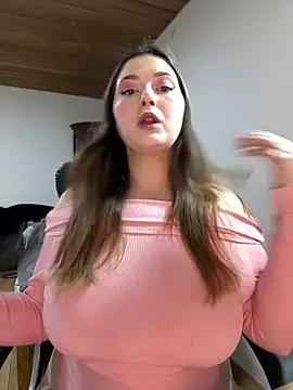 Snapshot of Kamilla_Loop chatting on 03/21/26, 12:04 Kamilla Loop online show from 03/21/26, 12:04