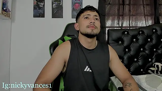 Snapshot of nicky_vances chatting on 02/23/26, 08:50 nicky vances online show from 02/23/26, 08:50