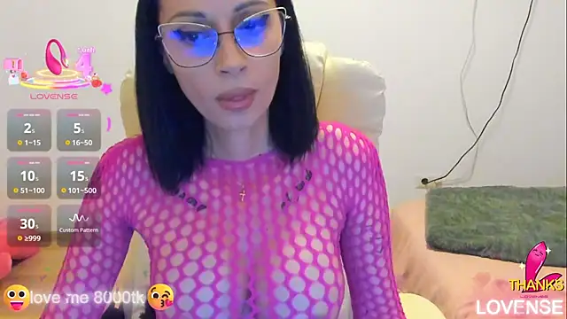 kissnicol32 online show from 11/03/25, 05:25