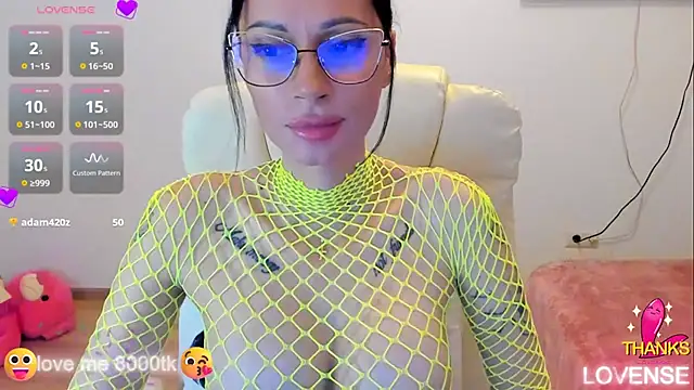 kissnicol32 online show from 11/29/25, 07:06