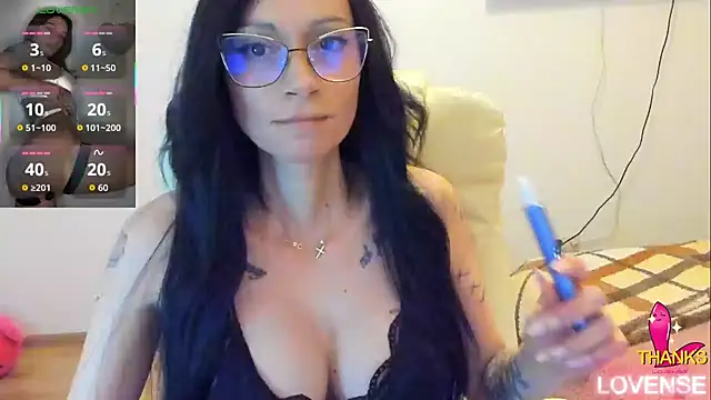 kissnicol32 online show from 03/25/26, 05:52