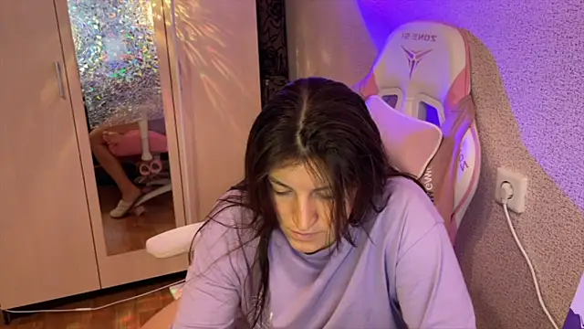 Snapshot of Katrin__kiss chatting on 04/19/26, 01:32 Katrin kiss online show from 04/19/26, 01:32