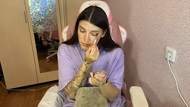 Snapshot of Katrin__kiss chatting on 04/20/26, 05:16 Katrin kiss online show from 04/20/26, 05:16