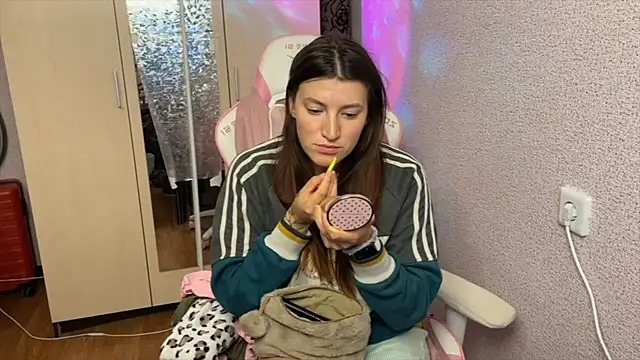 Snapshot of Katrin__kiss chatting on 05/04/26, 05:20 Katrin kiss online show from 05/04/26, 05:20