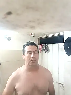 Snapshot of walwan85 chatting on 11/24/25, 10:59 walwan85 online show from 11/24/25, 10:59