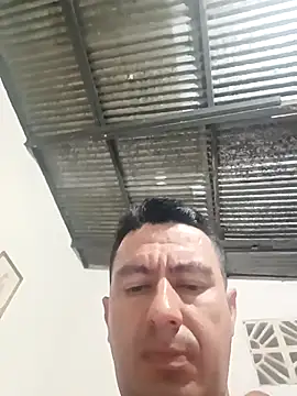 Snapshot of walwan85 chatting on 11/28/25, 10:07 walwan85 online show from 11/28/25, 10:07