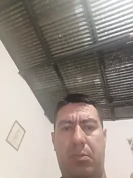 Snapshot of walwan85 chatting on 12/02/25, 09:14 walwan85 online show from 12/02/25, 09:14