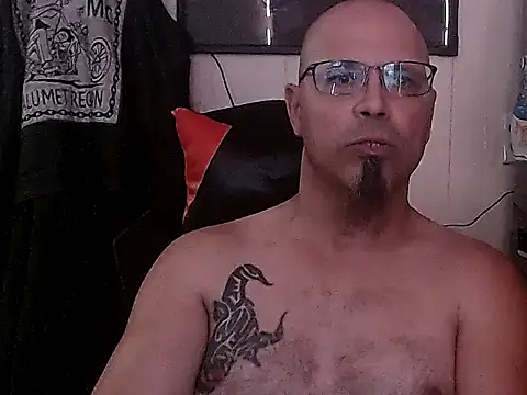 KrazyLegz online show from 09/14/25, 05:56