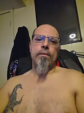 Snapshot of KrazyLegz chatting on 04/14/26, 09:43 KrazyLegz online show from 04/14/26, 09:43