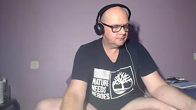 Snapshot of hairy_orbite chatting on 11/02/25, 06:32 hairy orbite online show from 11/02/25, 06:32