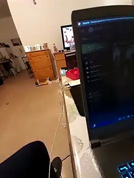 Snapshot of hairy_orbite chatting on 11/13/25, 09:14 hairy orbite online show from 11/13/25, 09:14