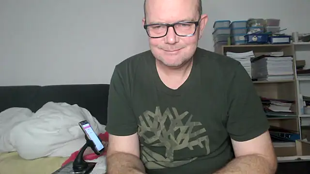 Snapshot of hairy_orbite chatting on 11/27/25, 08:27 hairy orbite online show from 11/27/25, 08:27