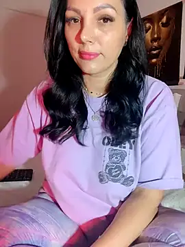 ReiyaRey online show from 04/15/26, 07:58