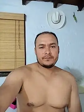 Snapshot of piton77 chatting on 04/22/26, 09:22 piton77 online show from 04/22/26, 09:22