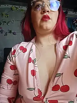 Snapshot of NinaGauther chatting on 01/09/26, 03:48 NinaGauther online show from 01/09/26, 03:48