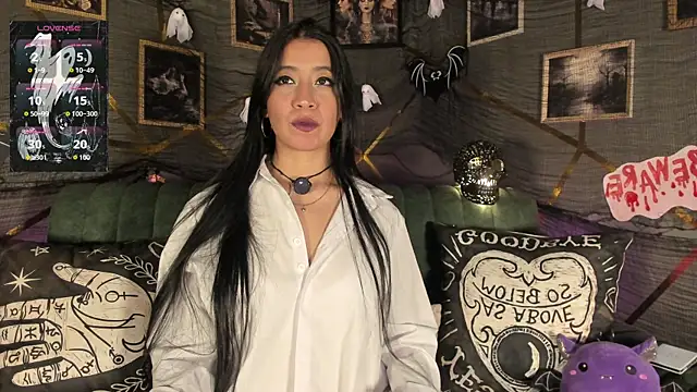 Bellax99  online show from 10/24/25, 11:12