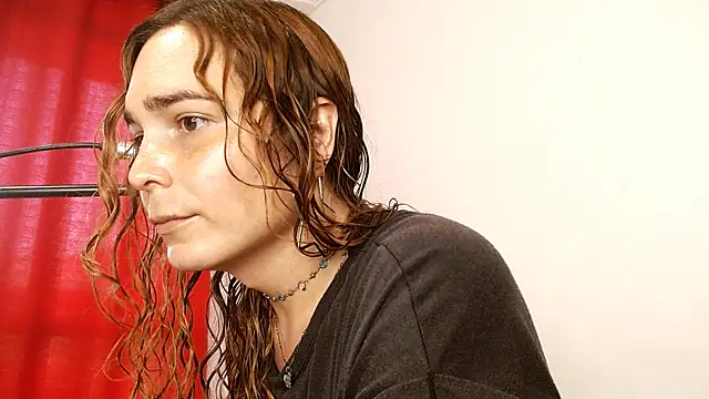 Snapshot of Catnessa chatting on 10/27/25, 10:36 Catnessa online show from 10/27/25, 10:36