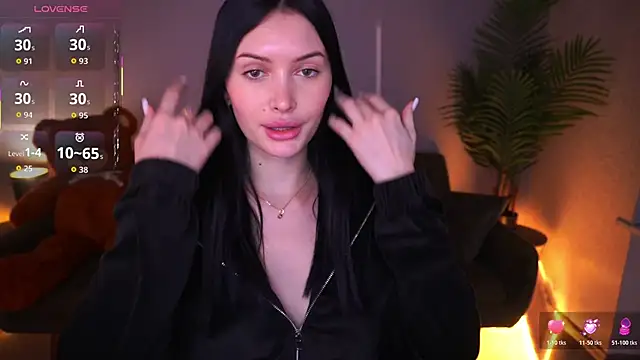 MilaSecrett online show from 12/14/25, 02:22