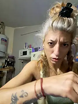 Snapshot of gala2 chatting on 04/16/26, 09:39 gala2 online show from 04/16/26, 09:39