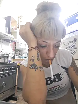 Snapshot of gala2 chatting on 04/21/26, 12:56 gala2 online show from 04/21/26, 12:56