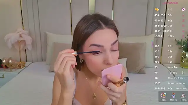 Snapshot of BellaHalles chatting on 02/23/26, 05:38 BellaHalles online show from 02/23/26, 05:38