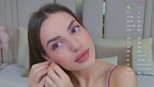 Snapshot of BellaHalles chatting on 02/27/26, 05:40 BellaHalles online show from 02/27/26, 05:40