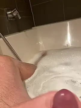 Snapshot of LivingLegend1978 chatting on 01/28/25, 06:28 LivingLegend1978 online show from 01/28/25, 06:28