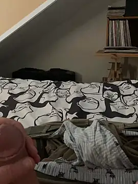 Snapshot of LivingLegend1978 chatting on 04/04/26, 01:30 LivingLegend1978 online show from 04/04/26, 01:30