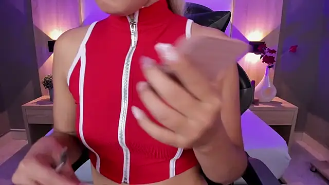 Snapshot of bella1207 chatting on 11/05/25, 07:14 bella1207 online show from 11/05/25, 07:14