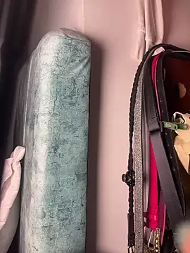 solecito 22 online show from 02/13/25, 01:50