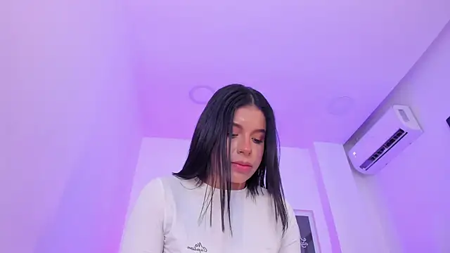 emelie 89 online show from 03/12/25, 04:35