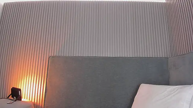 emelie 89 online show from 11/22/25, 12:59