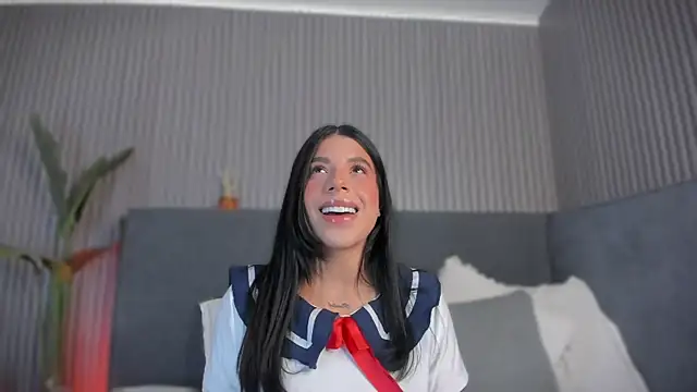 Snapshot of emelie_89 chatting on 07/02/26, 12:22 emelie 89 online show from 07/02/26, 12:22