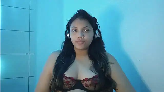 Snapshot of bombomepimenta chatting on 01/18/25, 02:25 bombomepimenta online show from 01/18/25, 02:25