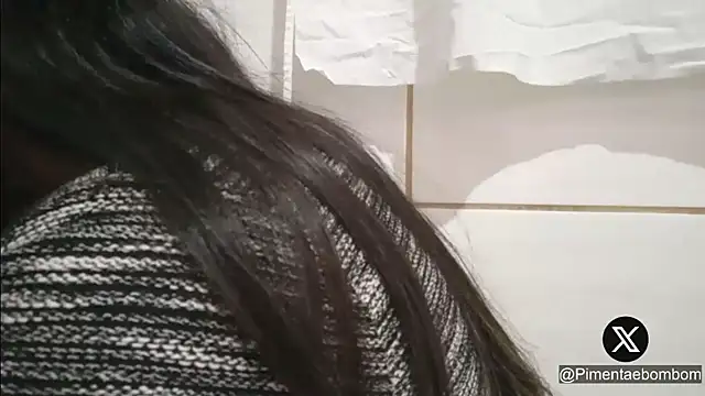 Snapshot of bombomepimenta chatting on 03/02/25, 10:16 bombomepimenta online show from 03/02/25, 10:16