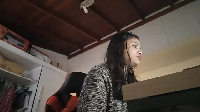 Snapshot of bombomepimenta chatting on 10/06/25, 06:49 bombomepimenta online show from 10/06/25, 06:49