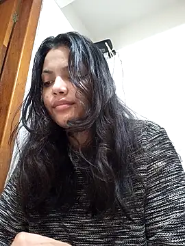 Snapshot of bombomepimenta chatting on 10/13/25, 01:49 bombomepimenta online show from 10/13/25, 01:49