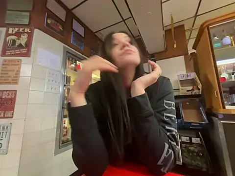 skinwalkingzombie online show from 02/18/25, 04:26