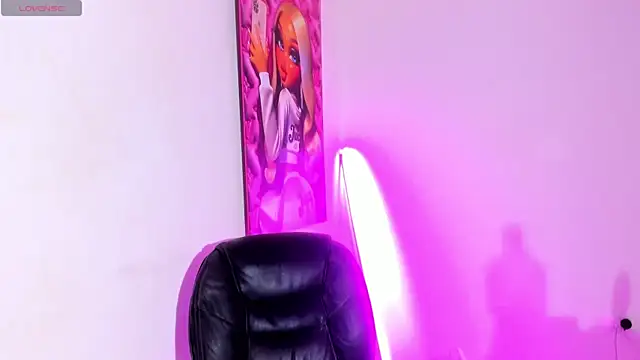 Snapshot of violeta_prince chatting on 04/16/26, 09:39 violeta prince online show from 04/16/26, 09:39