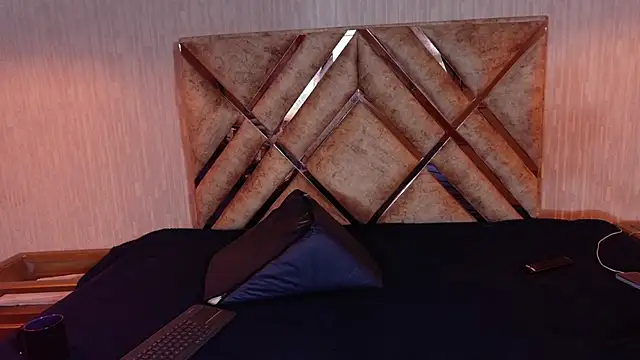 Danielaa a online show from 09/24/25, 08:23